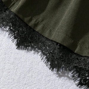 GlowEve Short femme en couleur unie avec empiècement en dentelle