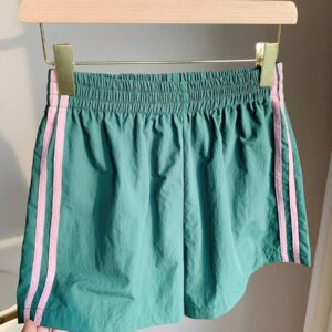 Comfortcana Short de sport ample décontracté à taille élastique avec rayure latérale bleu brumeux pour femmes