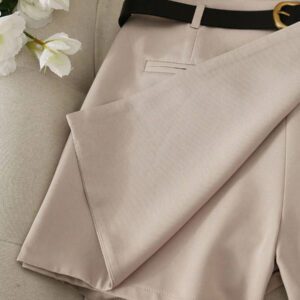 Gooodcoin PETITE Short kaki à la mode et polyvalent pour femme, ourlet asymétrique