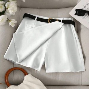 Gooodcoin PETITE Short kaki à la mode et polyvalent pour femme, ourlet asymétrique