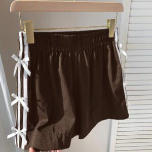 Comfortcana Short décontracté à taille élastique rouge avec nœud décoratif et rayures pour femmes