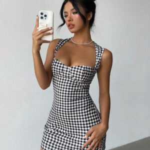 Aloruh Robe mini avec détails de buste à carreaux noir et blanc pour femmes