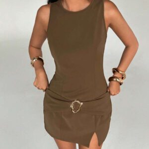 Aloruh Robe fourreau mini élégante pour femmes avec décorations en métal et torsion à la taille. Robe bordeaux élégante pour femmes, vêtements élégants pour enseignante. Vêtements décontractés professionnels pour femmes
