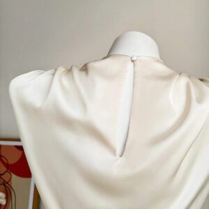 Aloruh Chemise élégante pour femmes col montant couleur unie froncée manches chauve-souris, chemisier élégant froncé manches courtes col montant coupe régulière vert foncé manches chauve-souris femmes, printemps/été, port casual quotidien