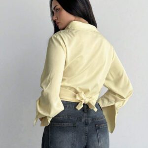 Aloruh Nouvelle chemise courte femme à col V ample, romantique et sexy, avec nœud papillon et découpe dans le dos, de couleur unie