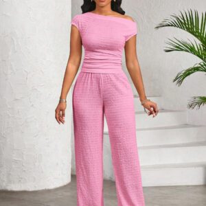 Gooodcoin Lady Ensemble deux pièces femme composé d'un Top à col asymétrique texturé blanc et d'un pantalon à jambes larges avec taille élastique. Décontracté pour tous les jours, élégant pour toutes les saisons