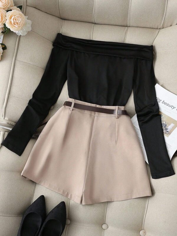 Franclia Top à manches longues à volants noir casual chic polyvalent à une épaule, assorti à un short/jupe kaki avec ceinture. Ensemble 2 pièces pour femmes pour le printemps et l'automne – Image 3