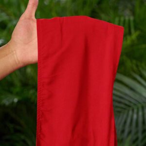 Slaydiva Top court à nouer devant rose rouge et pantalon large. Tenue de vacances pour femmes