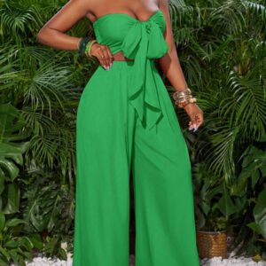 Slaydiva Top court à nouer devant rose rouge et pantalon large. Tenue de vacances pour femmes