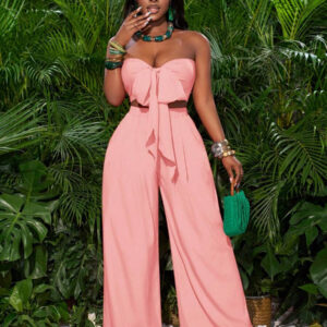 Slaydiva Top court à nouer devant rose rouge et pantalon large. Tenue de vacances pour femmes