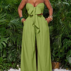 Slaydiva Top court à nouer devant rose rouge et pantalon large. Tenue de vacances pour femmes
