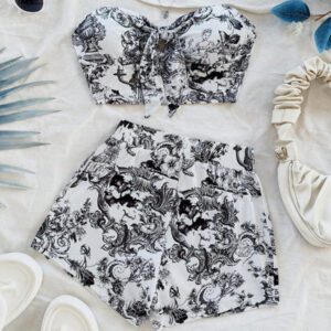 Soleia Ensemble de 2 pièces avec brassière à lacets décontractée et short taille haute ajusté