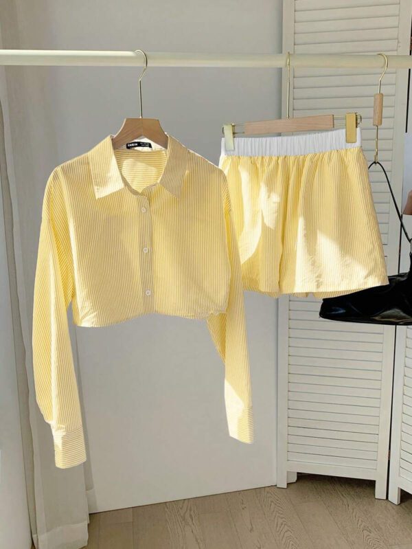 Comfortcana Ensemble 2 pièces casual, chemise rayée tissée jaune et shorts pour femme – Image 10