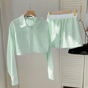 Comfortcana Ensemble 2 pièces casual, chemise rayée tissée jaune et shorts pour femme