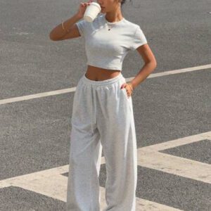 Gooodcoin EZwear 2 pièces Ensemble top à manches courtes col rond et pantalon couleur unie, minimaliste pour femmes