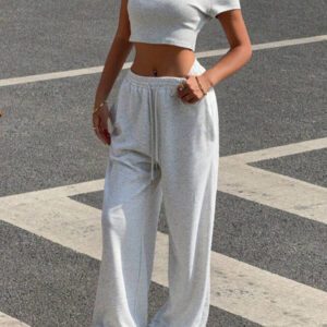 Gooodcoin EZwear 2 pièces Ensemble top à manches courtes col rond et pantalon couleur unie, minimaliste pour femmes