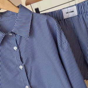 Flirla Ensemble de chemise et short rayés bleus et blancs pour femmes, printemps/été