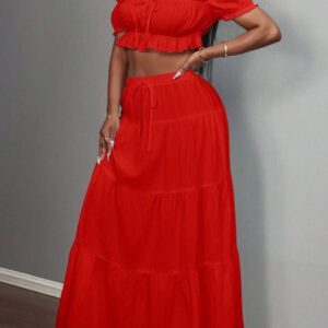 Slaydiva Ensemble de vacances femme avec top à épaules dénudées avec volants et jupe longue à taille nouée avec volants. Doux et mignon pour les sorties, les rendez-vous et les vacances à la plage.