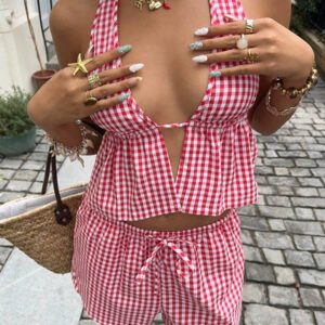 Sunnyshic Débardeur à col en V profond avec liens, dos nu, rayé bleu et blanc en lin, et short de plage décontracté ample à taille basse avec cordon de serrage. Tenue d'été sexy, mignonne, élégante et romantique pour femmes