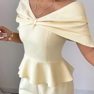 Elenzga Ensemble de 2 pièces élégant et romantique pour femmes, avec épaules dénudées, volants à la taille et coupe évasée, en jaune crème, pour les vacances ou les trajets quotidiens