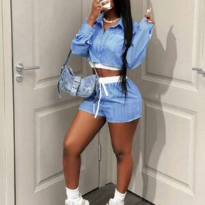 BamGleam Femmes Ensemble 2 pièces Top à manches longues rayé avec boutons et shorts, Décontracté