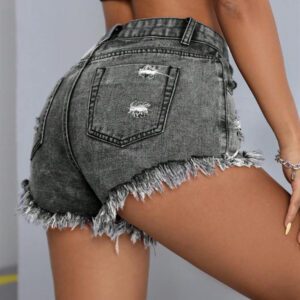 SHEIN PETITE Short en jean décontracté pour femmes avec poches et bas effiloché