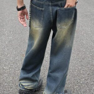 Jean ample vintage de style Y2K pour hommes, en noir avec un lavage rétro. Jambe large et droite, ample. Cadeau parfait pour le mari ou le petit ami