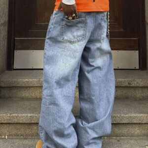 Jean ample vintage de style Y2K pour hommes, en noir avec un lavage rétro. Jambe large et droite, ample. Cadeau parfait pour le mari ou le petit ami