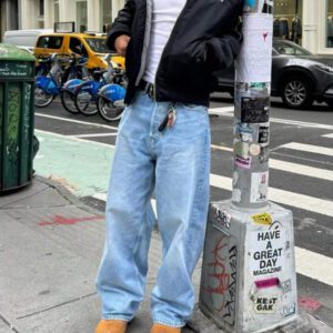 Jeans droits à coupe ample style vintage lavé bleu clair, style emo