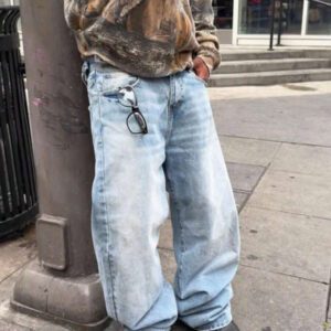 Jeans droits à coupe ample style vintage lavé bleu clair, style emo