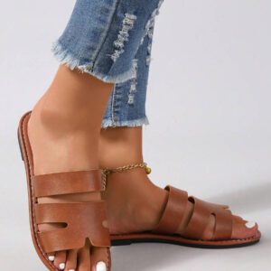 Nouvelles sandales de printemps/été de la marque, sandales plates décontractées à la mode pour femmes, sandales style romain à enfiler, noir/beige/marron. Sandales compensées rétro élégantes avec strass, recommandées par des blogueuses, chaussures de plage, mules minimalistes d'intérieur/extérieur, sandales plates avec décoration métallique motif crocodile
