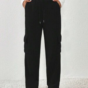 SHEIN PETITE Pantalon de survêtement casual gris à taille à cordon, avec des poches latérales, des rabats de poches et une jambe droite. Coupe longue pour femmes de petite taille, automne/hiver