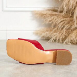 Sandales plates romaines pour femmes, boucle en métal, sangles coulissantes, talons bas couleur bordeaux, confortables et antidérapantes