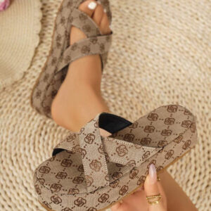 Sandales plateforme décontractées pour femmes, nouvelles pour l'été avec des semelles épaisses, motif floral vintage, ouvertes au niveau des orteils, à enfiler, rétro polyvalentes, pour les vacances et la plage