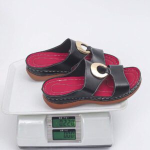 Sandales à plateforme noires d'été à la mode et décontractées grande taille 35-45, sandales confortables décorées de chaînes métalliques pour l'extérieur, sandales à plateforme blanche et semelle épaisse pour femmes