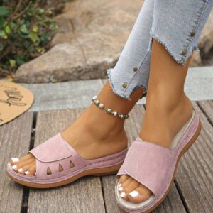 Sandales à plateforme noires d'été à la mode et décontractées grande taille 35-45, sandales confortables décorées de chaînes métalliques pour l'extérieur, sandales à plateforme blanche et semelle épaisse pour femmes