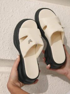 HighSole Sandales à plateforme plates élégantes et transparentes à lacets, style britannique casual polyvalent pour femmes. Semelle extérieure élevée, tenues de style printemps, élégantes pour l'Aïd, confort facile bohème, vacances urbaines, gala estival – Image 62