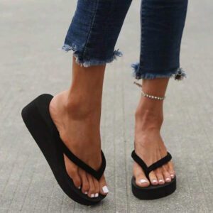 Sandales épaisses pour femmes à talons avec incrustation de strass et design de fleurs et étoiles à la mode avec une bonne embellissement