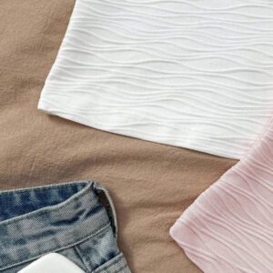 SHEIN LUNE Soleia Débardeur ajusté texturé tricoté blanc avec boucle métallique florale, col en V, idéal pour les vacances, les festivals de musique, le style bohème, les vacances, les rendez-vous, le thé de l'après-midi