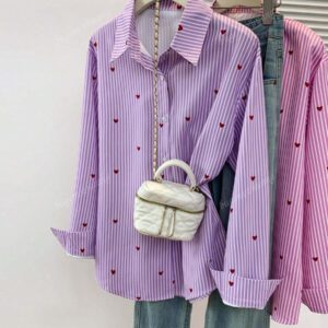 Chemise à col polo à imprimé cœur et rayures pour femme - Chemisier casual à manches longues à boutons pour les vacances, Tenue de tous les jours pour le printemps, l'été et l'automne