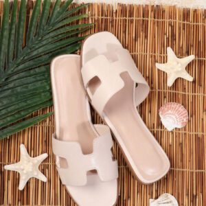 SHUZIA Sandales glissantes pour femmes en PU huilé premium à lanière en H, sensation de luxe, confort, essentiels streetwear jusqu'au yacht club