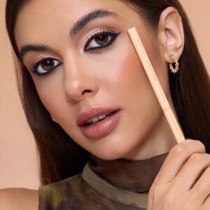 SHEGLAM Smoke Clouds Kohl Crayon Pour Les Yeux-Jet Set Remise De DiplôMe Anniversaire Vacances Haut ÉTé Automne Y2K ÉLéGant Mode Femmes Marque Maquillage CosméTique Beauté Visage FêTe Plage Voyage Camping Plein Air ÉCole Campus Excursion Festivals DéCoration Cadeau PréSent Rose Fille Cosplay Jeux Meilleur Couleur Charme Ambiance