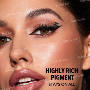 SHEGLAM Eye Affinity Crayon Eyeliner Waterproof Mat RéSistant à La Transpiration Eyeliner Noir Ultra-Fin Sans Bavures Longue Tenue Maquillage Professionnel Des Yeux NoëL Hiver Eyeliner Henna Remise De DiplôMe Anniversaire Vacances Haut ÉTé Automne Y2K ÉLéGant Mode Femmes Marque Maquillage CosméTique Beauté Visage FêTe Plage Voyage Camping Plein Air ÉCole Campus Excursion Festivals DéCoration Cadeau PréSent Rose Fille Cosplay Jeux Meilleur Couleur Charme Ambiance