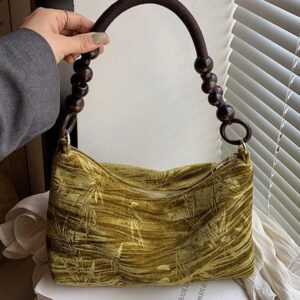 Sac à épaule en suédine en forme de nuage, sac en forme de dumpling à la mode avec un design unique, sac à main en daim, s'assortissant parfaitement aux tenues d'automne pour femmes
