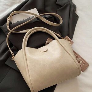 Nouveau sac fourre-tout pour femme de luxe léger et polyvalent de couleur unie et de haute qualité
