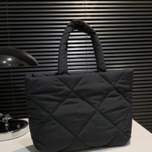 Sac de courses matelassé Lingge à broderie mode, sac fourre-tout à une épaule polyvalent décontracté/professionnel, sac noir, fournitures scolaires, extérieur, voyage, sorties, sports, cadeaux pour enseignants, vacances pour adolescentes, étudiantes, hommes, femmes, doux, minimaliste, sac d'école, grande capacité, portable, pour adolescentes, étudiantes, parfait pour le bureau, le collège, le lycée, le travail, les affaires, les trajets, le bureau