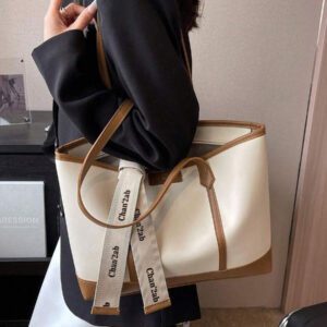 Sac à bandoulière de grande capacité de couleur unie pour les déplacements quotidiens