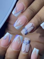 2 pièces Autocollants d'art pour ongles décalques 5D gaufrés à motifs de fleurs bleues. Designs d'art pour ongles avec fleurs dégradées, motifs de vignes et texture de pétales. Feuilles de recouvrement complet pour décoration des ongles. Accessoires de manucure. – Image 26