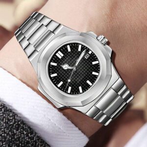 1 pièce Montre à quartz pour homme, avec bracelet argenté, style mode casual et affaires, cadran avec échelle et fonction calendrier, idéale pour le port quotidien ou en cadeau pour les vacances