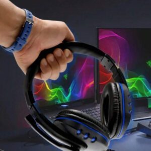 Casque filaire avec microphone, adapté pour les réunions de travail, les enregistrements d'apprentissage, les jeux et les loisirs. Confortable à porter, appels clairs, avec microphone anti-bruit, prise 3,5 mm, contrôle du volume, compatible avec: SWITCH/téléphones portables/PC/tablettes, etc.